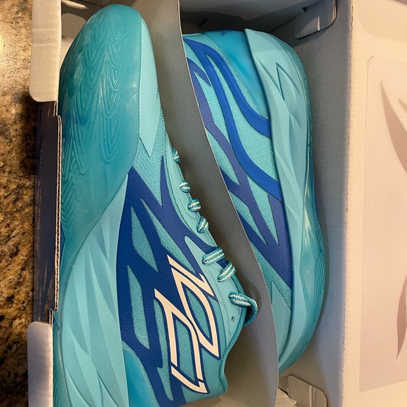 MB.02 ROTY basketball shoe rookie of the year MELO - Picture 2 of 5